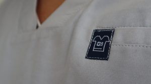 Scrubs yang baik memiliki bahan yang bagus untuk kenyamanann yang baik 