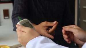 Pengecekan alat easy touch